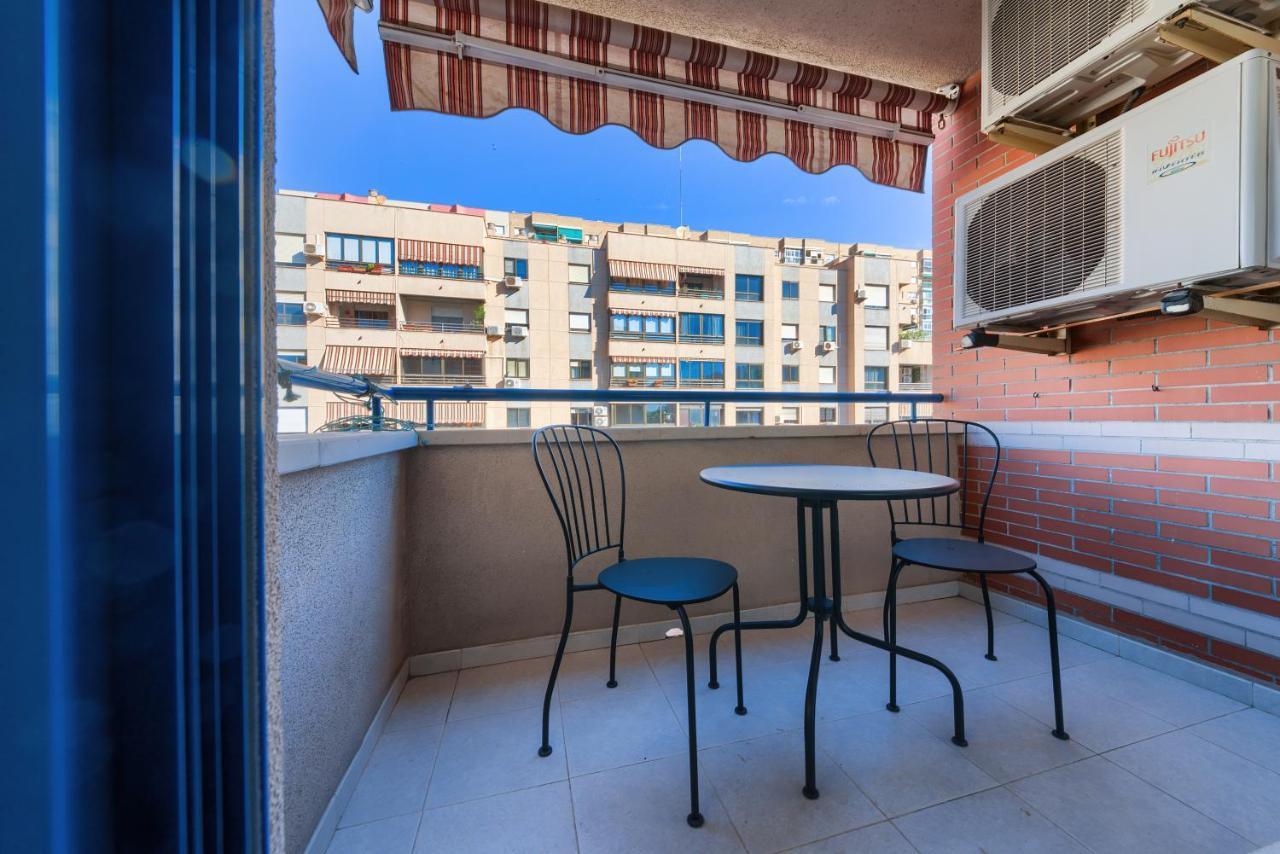 Holidays2Malaga Ayala 450 Mts From Beach & Terrace Exterior photo