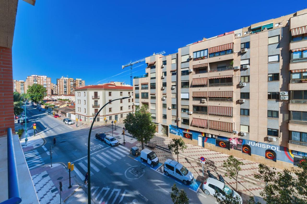 Holidays2Malaga Ayala 450 Mts From Beach & Terrace Exterior photo