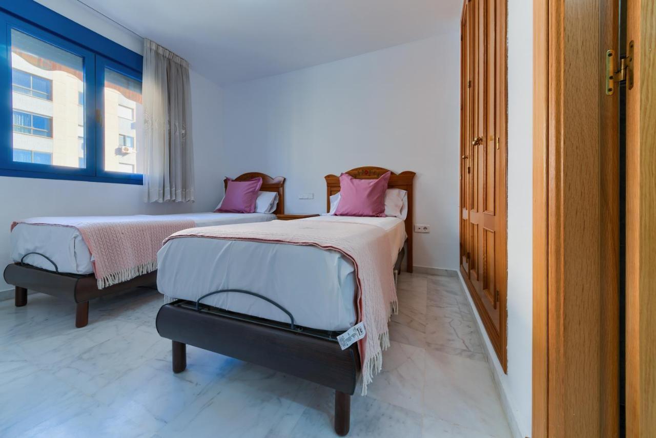 Holidays2Malaga Ayala 450 Mts From Beach & Terrace Exterior photo