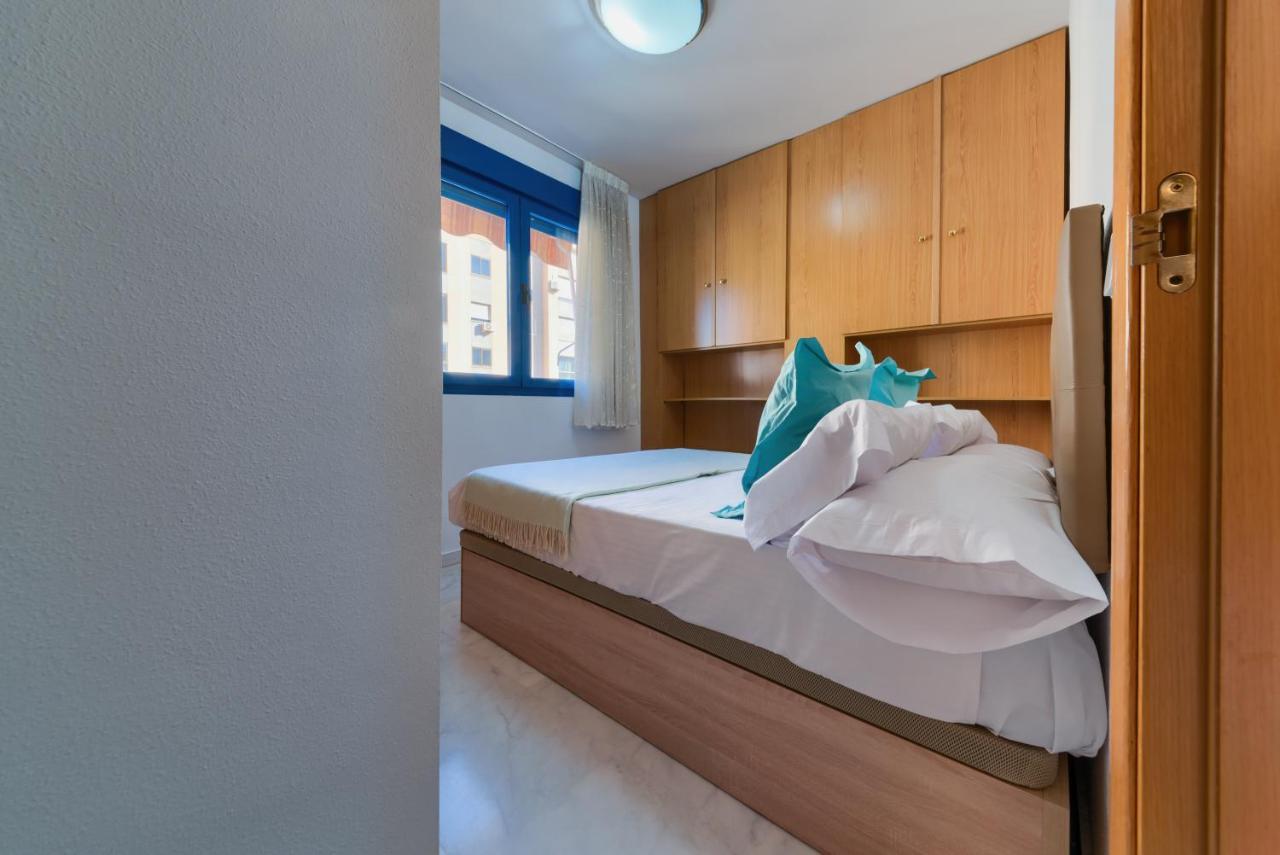 Holidays2Malaga Ayala 450 Mts From Beach & Terrace Exterior photo